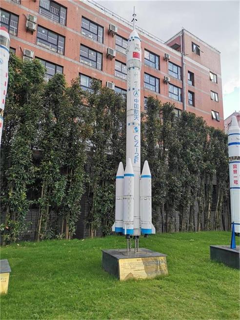 仲巴县航天航空模型